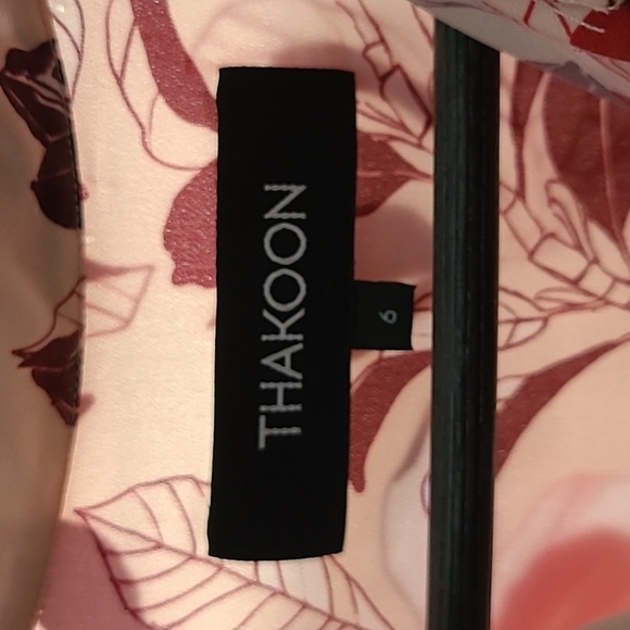 Thakoon Tunic Peplum Bottom. Size 6 (fits like 8),floral. Beautiful quality. - Picture 3 of 11